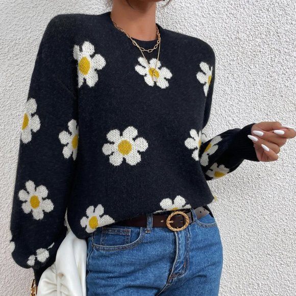 Black Daisy Flower Pattern Sweater - Picture 2 of 6